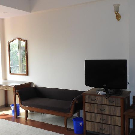 Goa Highridge Residency Hotel Panaji Exterior photo